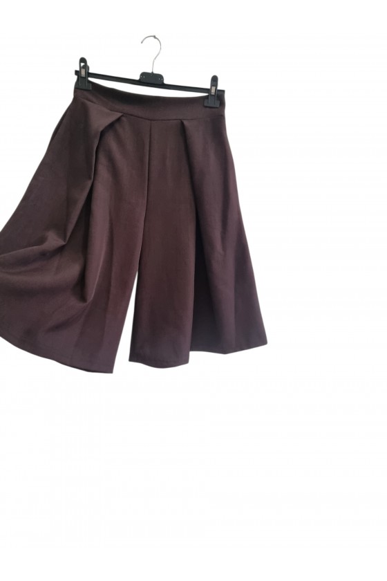 Bermuda courte beige taille...